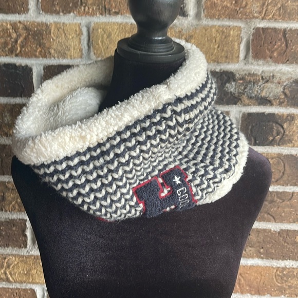 ZARA Knit Infinity Scarf - Picture 3 of 6